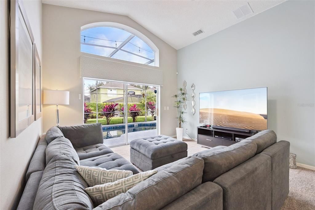 На продажу: $469,990 (4 спален, 3 ванн, 1960 Квадратных фут)