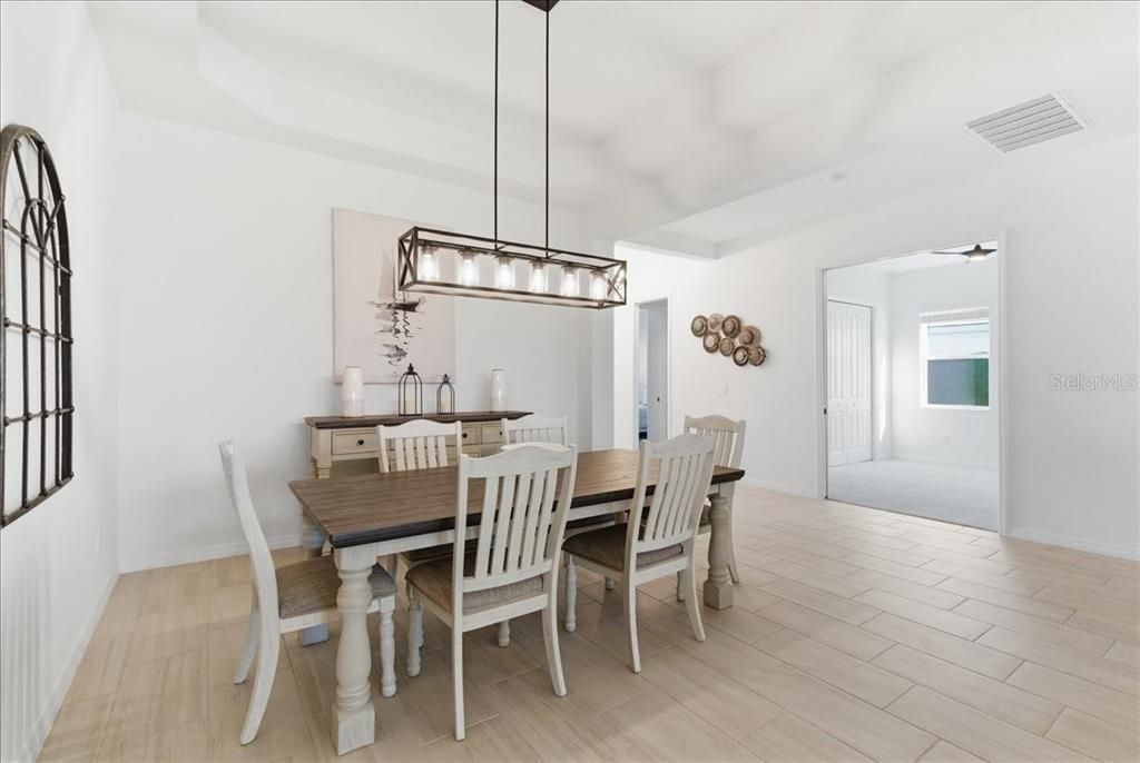 В аренду: $4,500 (2 спален, 2 ванн, 2061 Квадратных фут)