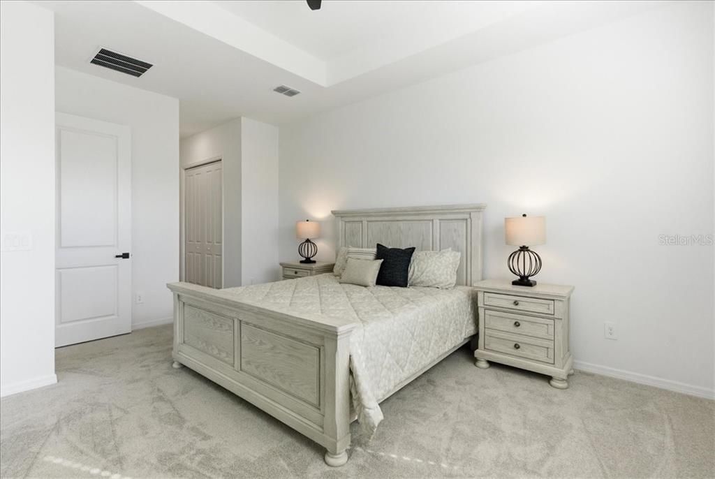 В аренду: $4,500 (2 спален, 2 ванн, 2061 Квадратных фут)