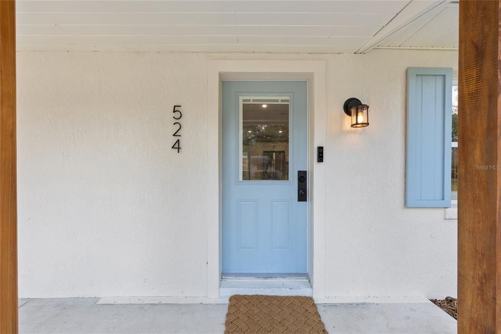 For Sale: $324,900 (4 beds, 2 baths, 1450 Square Feet)