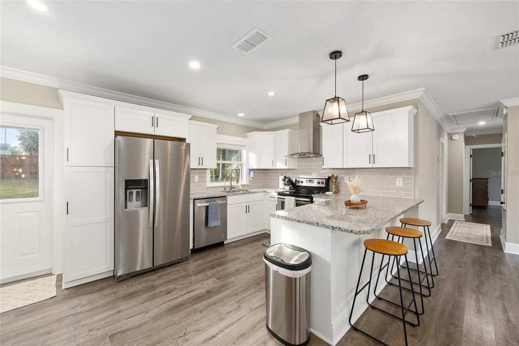 For Sale: $324,900 (4 beds, 2 baths, 1450 Square Feet)