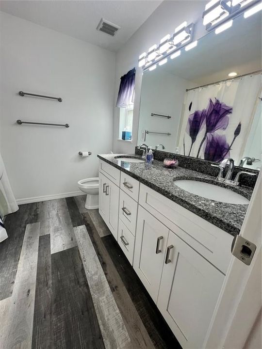 En Venta: $275,000 (2 camas, 2 baños, 1268 Pies cuadrados)