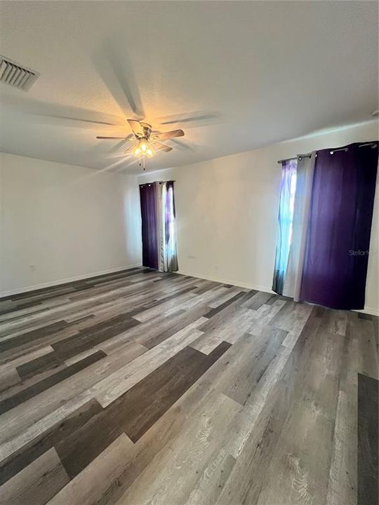 En Venta: $275,000 (2 camas, 2 baños, 1268 Pies cuadrados)