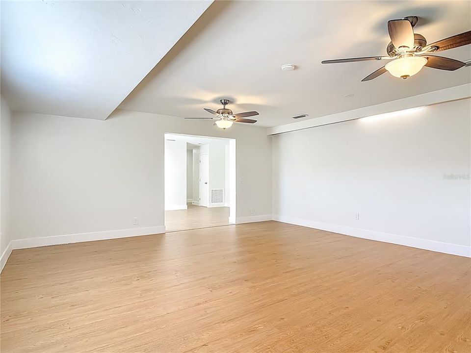 En Venta: $224,999 (2 camas, 2 baños, 1555 Pies cuadrados)