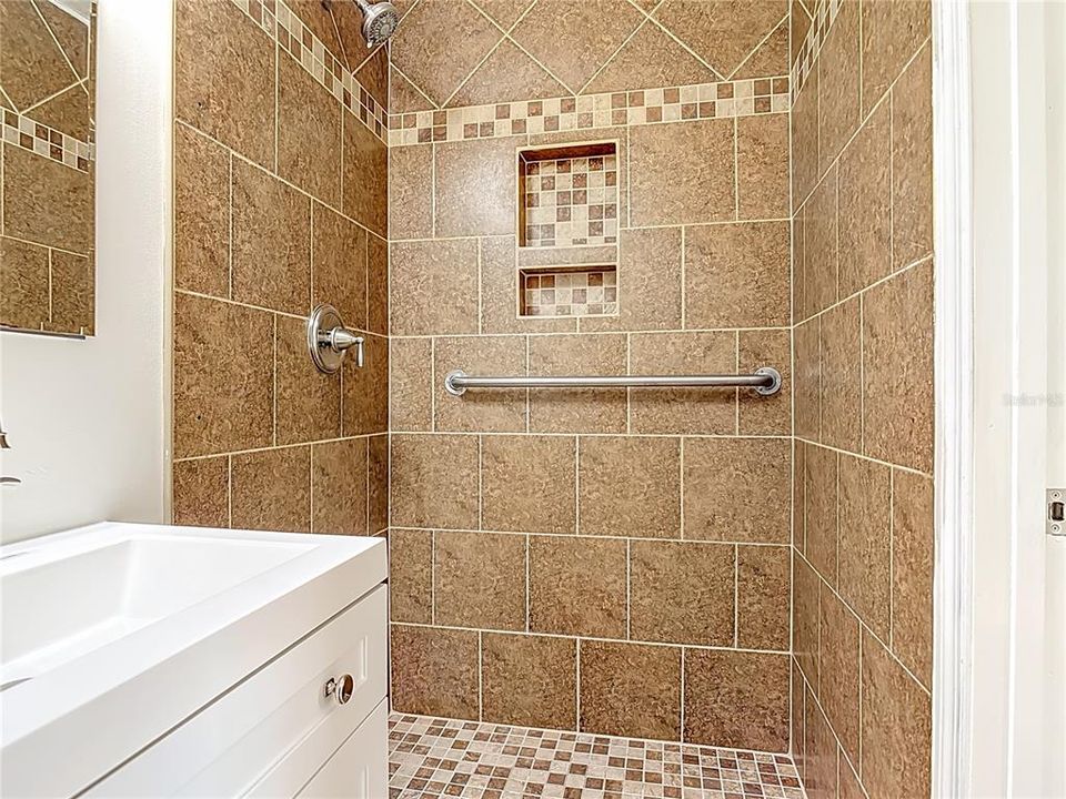 En Venta: $224,999 (2 camas, 2 baños, 1555 Pies cuadrados)