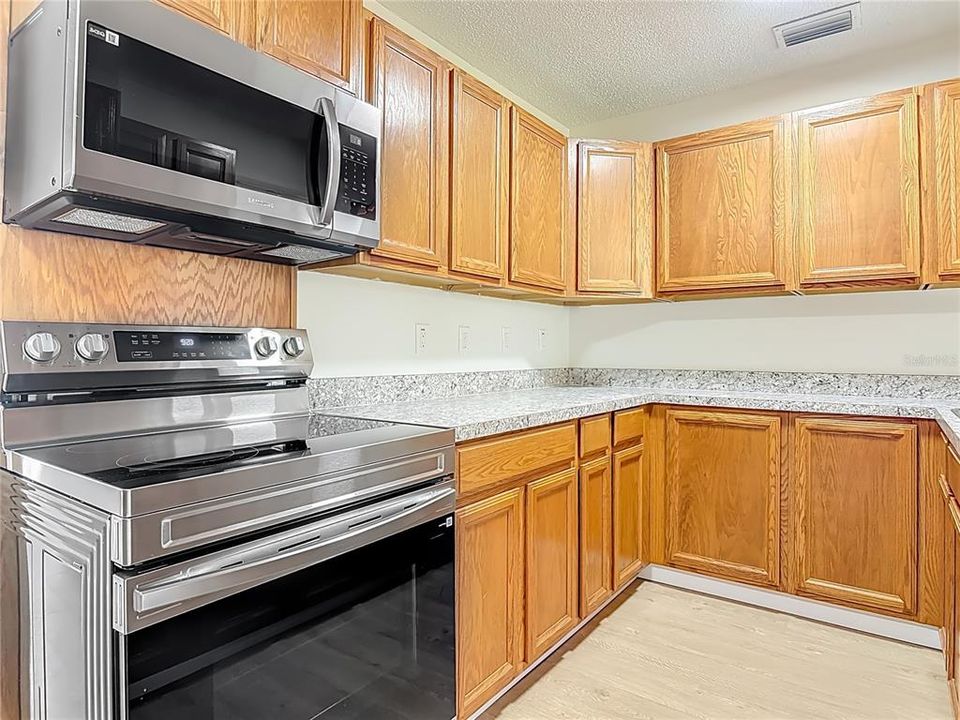 En Venta: $224,999 (2 camas, 2 baños, 1555 Pies cuadrados)