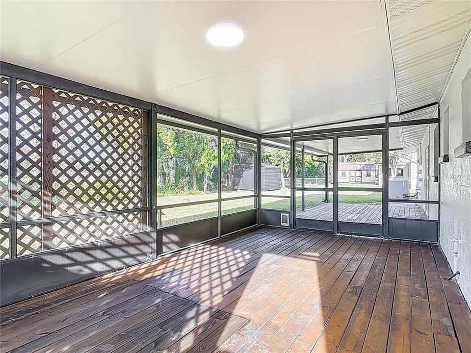 En Venta: $224,999 (2 camas, 2 baños, 1555 Pies cuadrados)