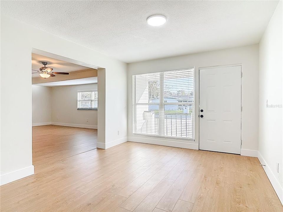 En Venta: $224,999 (2 camas, 2 baños, 1555 Pies cuadrados)