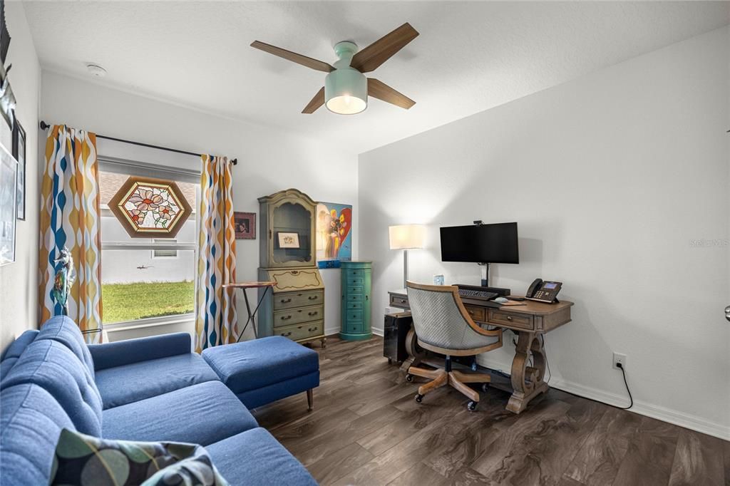 En Venta: $475,000 (4 camas, 2 baños, 2100 Pies cuadrados)