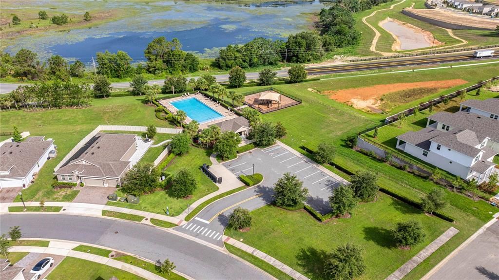 En Venta: $475,000 (4 camas, 2 baños, 2100 Pies cuadrados)