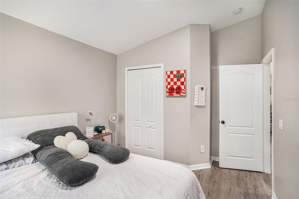 En Venta: $320,000 (4 camas, 2 baños, 1754 Pies cuadrados)