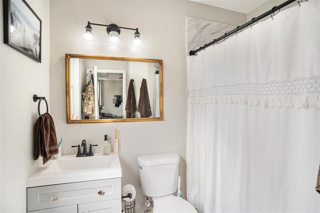 En Venta: $320,000 (4 camas, 2 baños, 1754 Pies cuadrados)