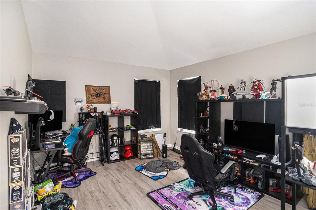 En Venta: $320,000 (4 camas, 2 baños, 1754 Pies cuadrados)