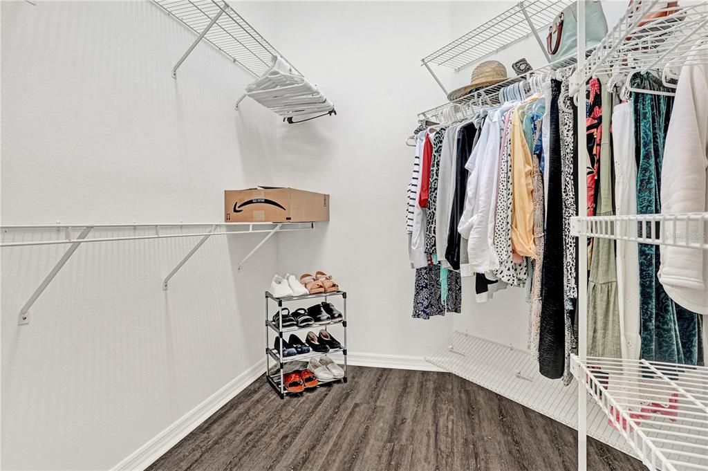 For Sale: $299,000 (3 beds, 2 baths, 1447 Square Feet)