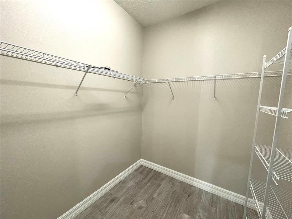 В аренду: $2,299 (4 спален, 2 ванн, 2328 Квадратных фут)