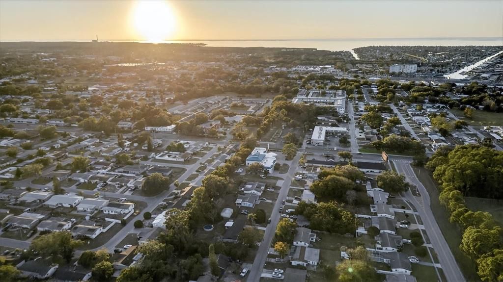 For Sale: $335,995 (5 beds, 2 baths, 1440 Square Feet)