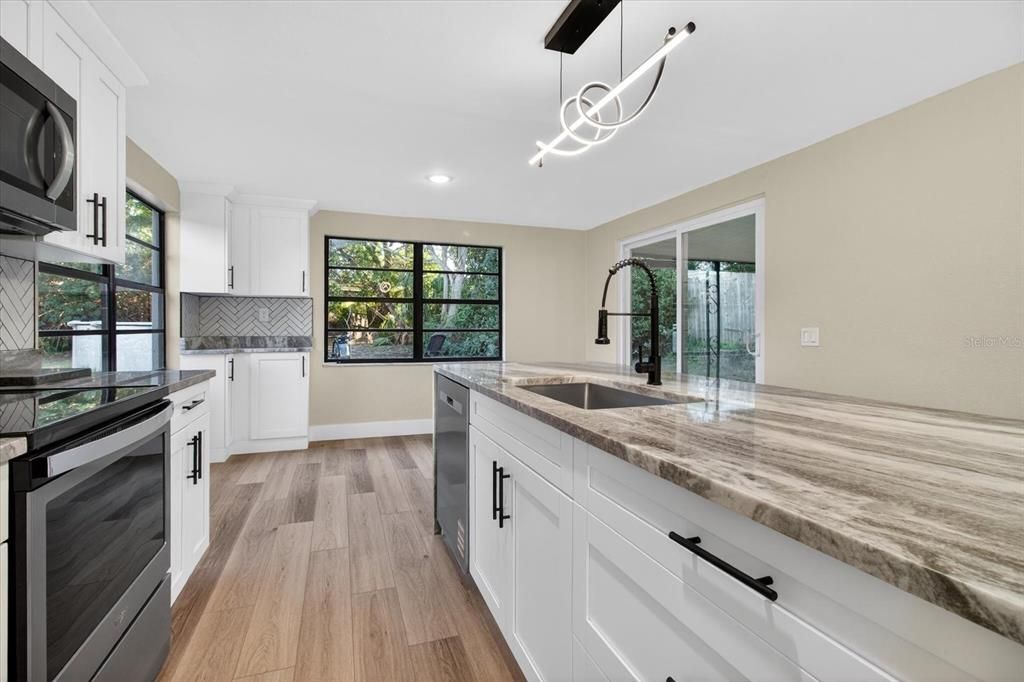 For Sale: $335,995 (5 beds, 2 baths, 1440 Square Feet)