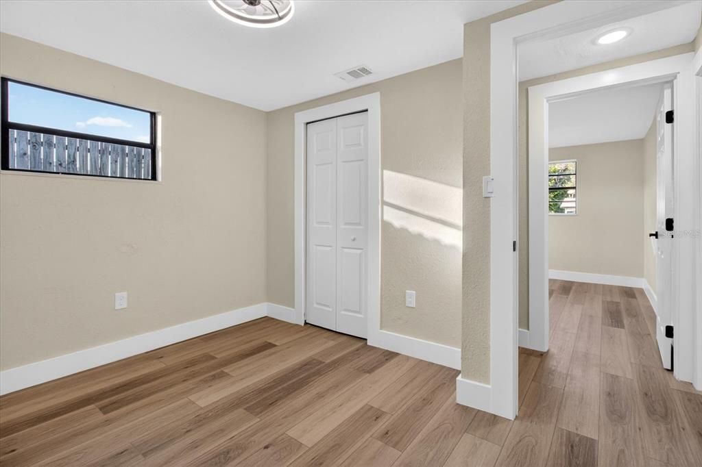 For Sale: $335,995 (5 beds, 2 baths, 1440 Square Feet)