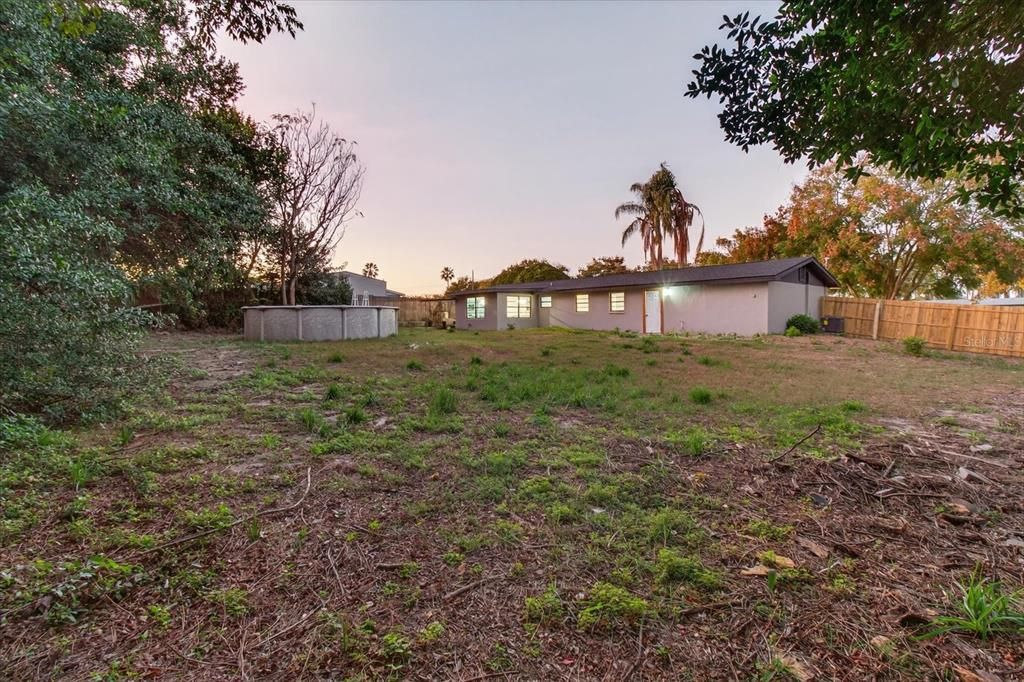 For Sale: $335,995 (5 beds, 2 baths, 1440 Square Feet)