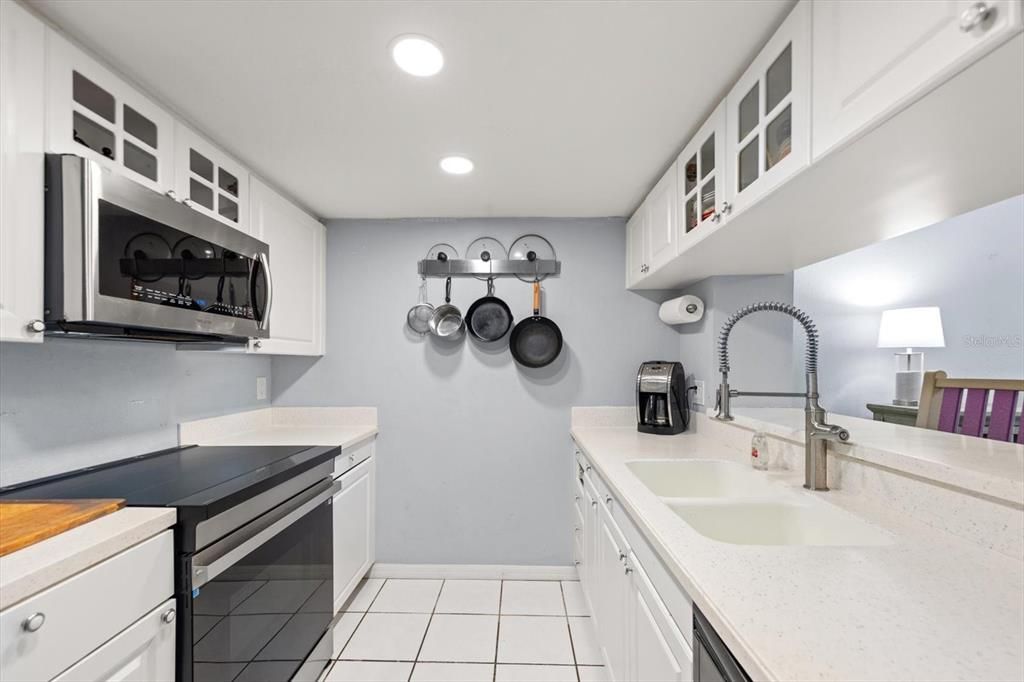 For Sale: $469,900 (3 beds, 3 baths, 1506 Square Feet)