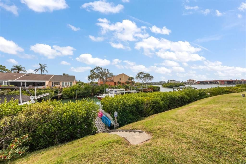 For Sale: $469,900 (3 beds, 3 baths, 1506 Square Feet)