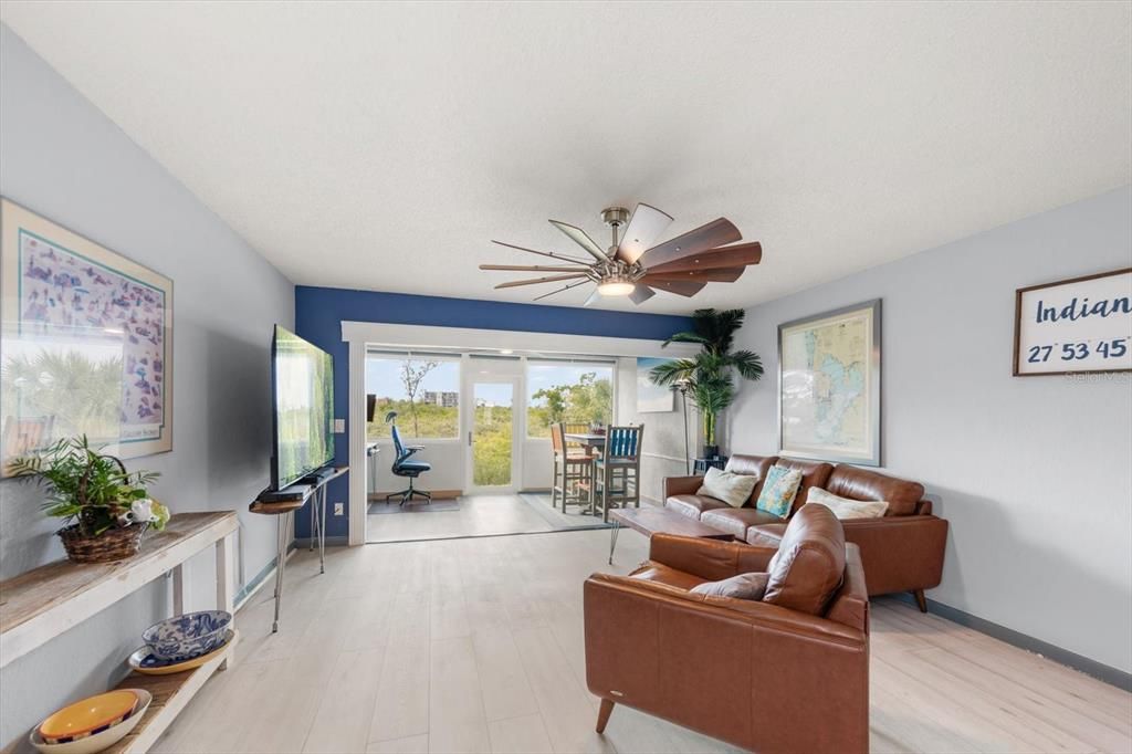 For Sale: $469,900 (3 beds, 3 baths, 1506 Square Feet)