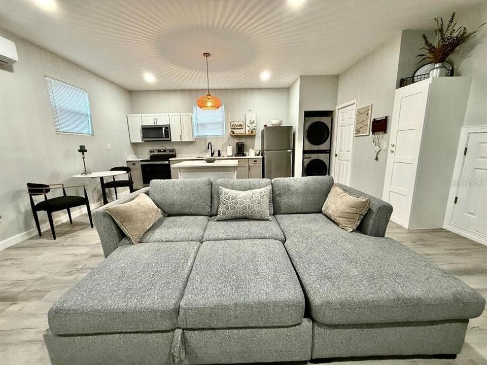 En Renta: $2,000 (1 camas, 1 baños, 1050 Pies cuadrados)