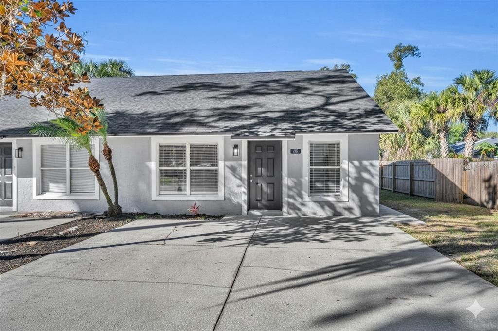 For Rent: $2,400 (3 beds, 2 baths, 1200 Square Feet)