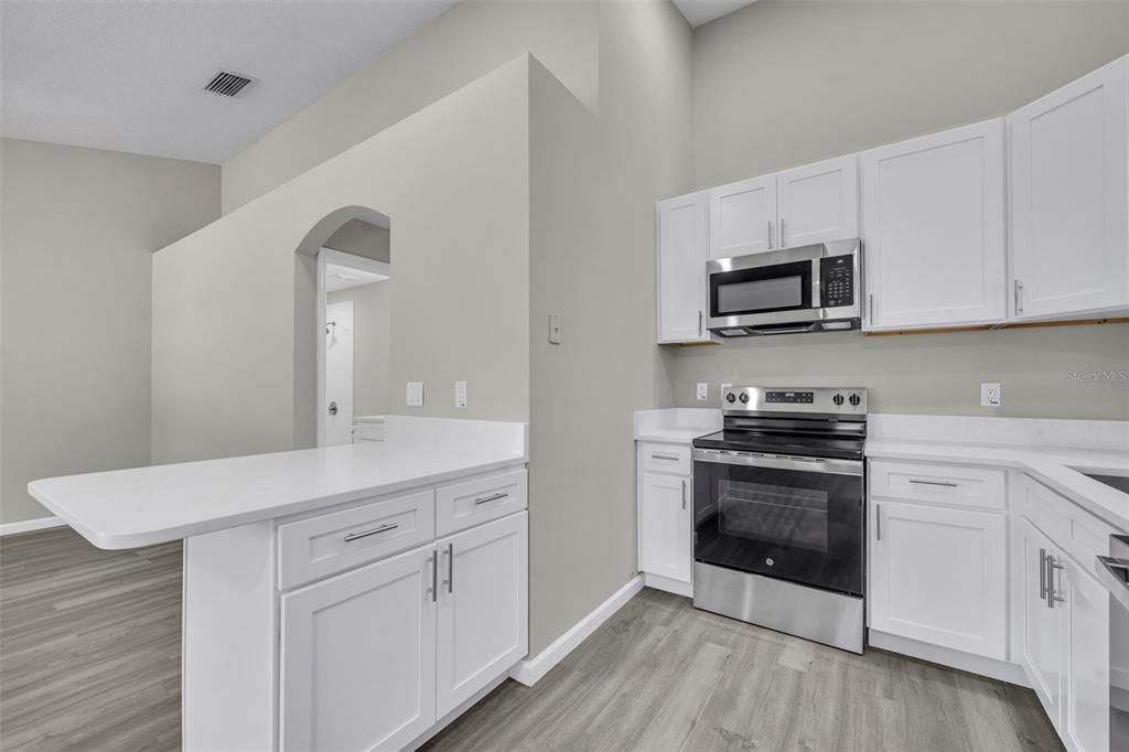 For Rent: $2,400 (3 beds, 2 baths, 1200 Square Feet)