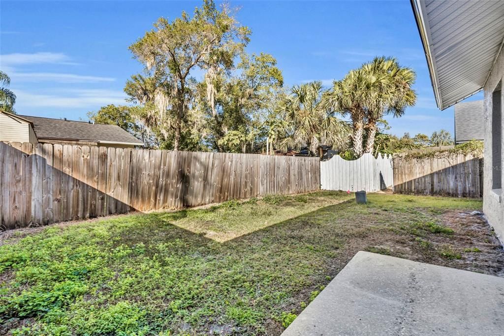 For Rent: $2,400 (3 beds, 2 baths, 1200 Square Feet)