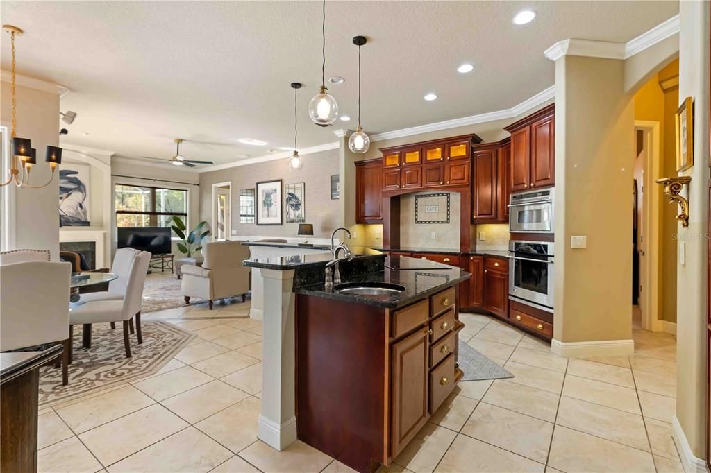 Active With Contract: $699,000 (3 beds, 3 baths, 2715 Square Feet)