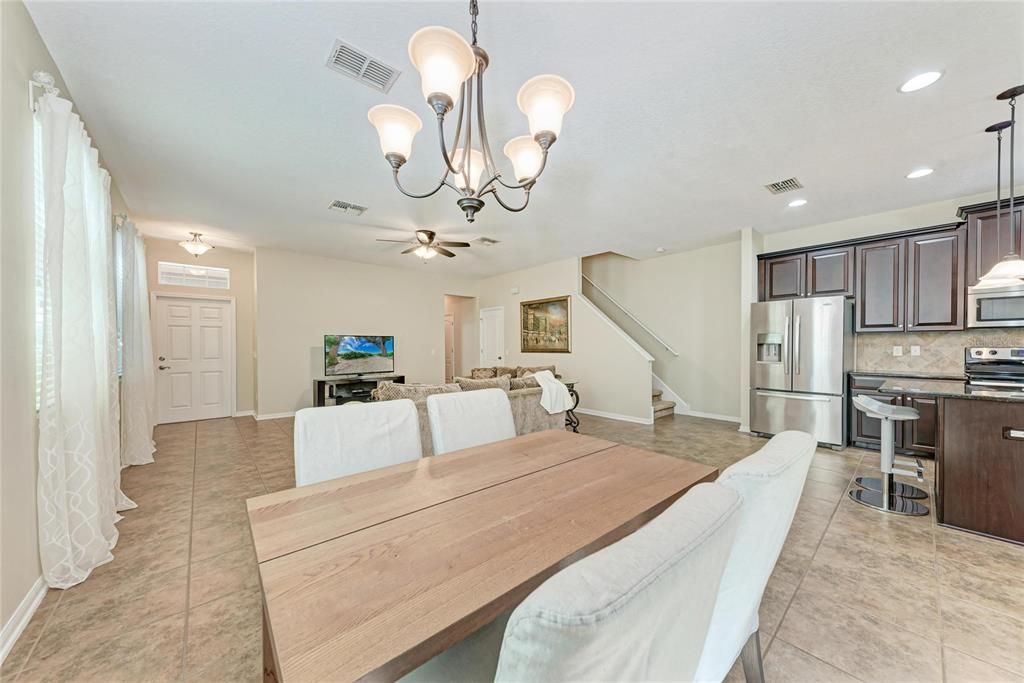 待售: $480,000 (3 贝兹, 2 浴室, 2230 平方英尺)