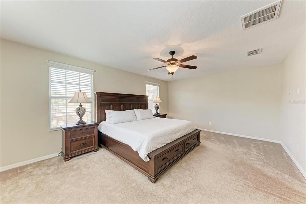 待售: $480,000 (3 贝兹, 2 浴室, 2230 平方英尺)