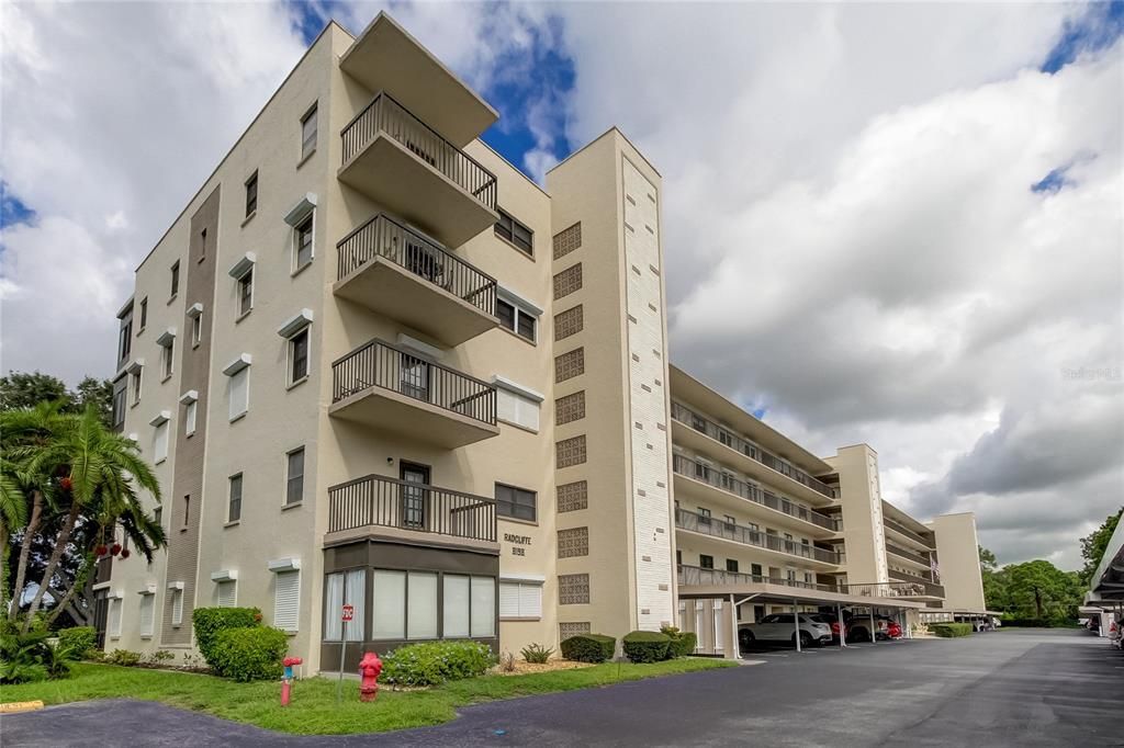 For Sale: $235,000 (2 beds, 2 baths, 1440 Square Feet)