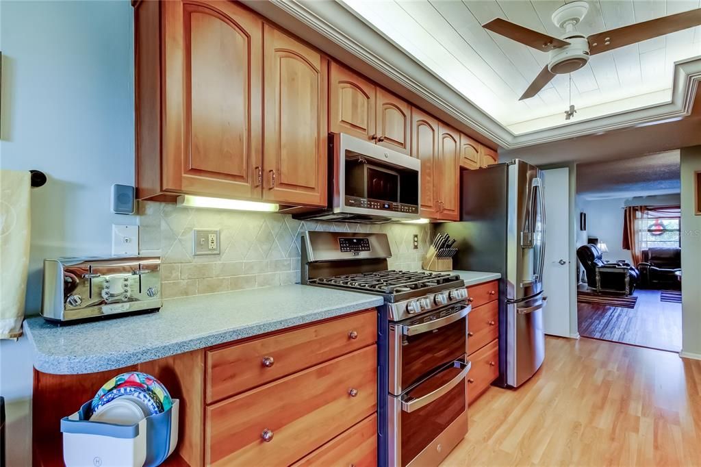 For Sale: $235,000 (2 beds, 2 baths, 1440 Square Feet)