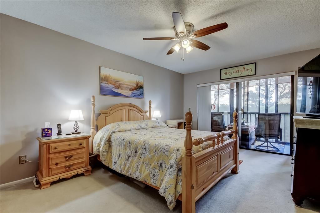 For Sale: $235,000 (2 beds, 2 baths, 1440 Square Feet)