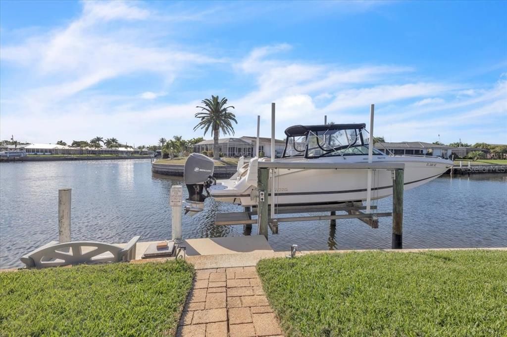 На продажу: $725,000 (3 спален, 2 ванн, 1748 Квадратных фут)