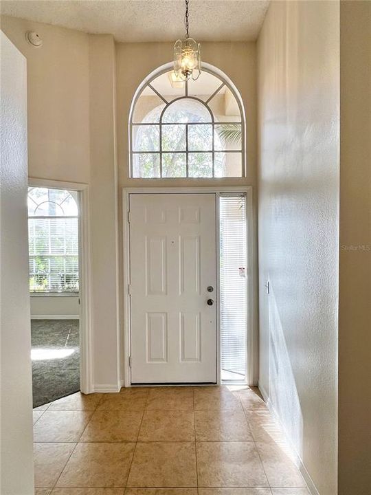 En Renta: $2,950 (3 camas, 2 baños, 2093 Pies cuadrados)