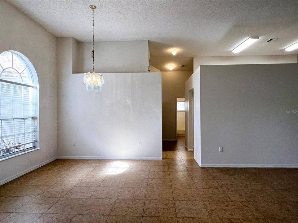 En Renta: $2,950 (3 camas, 2 baños, 2093 Pies cuadrados)