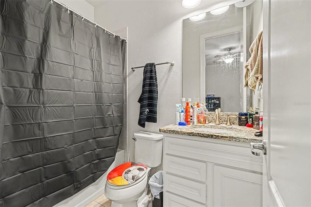 For Sale: $470,000 (4 beds, 3 baths, 2493 Square Feet)