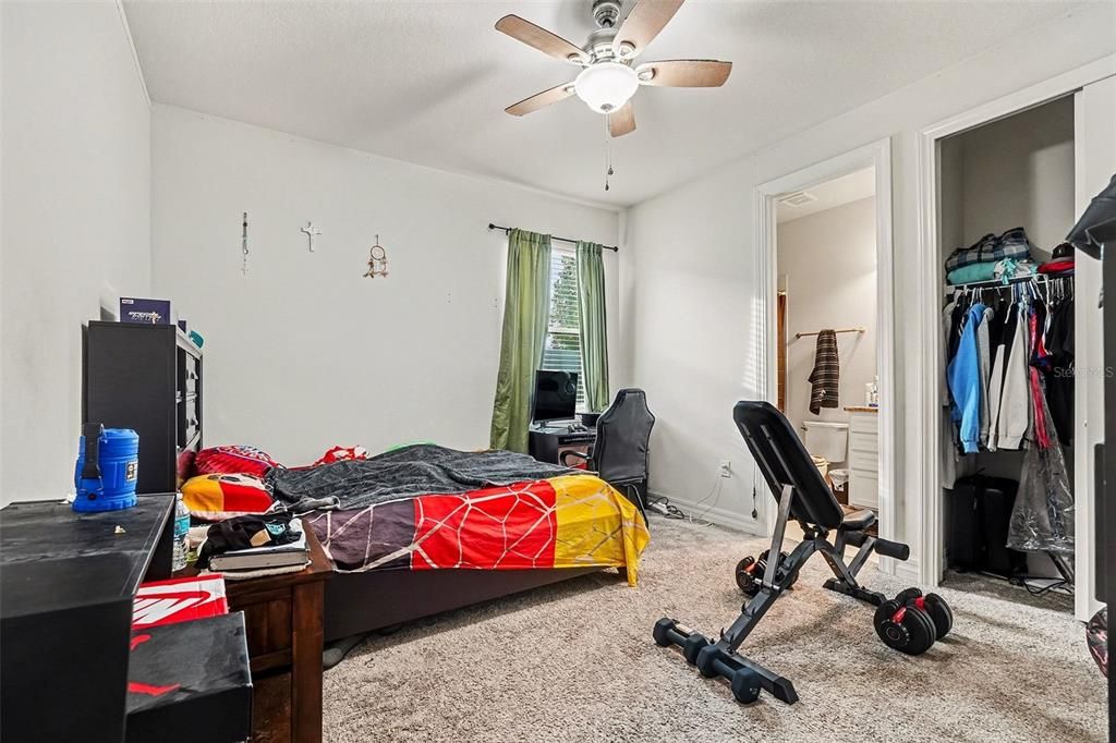 For Sale: $470,000 (4 beds, 3 baths, 2493 Square Feet)