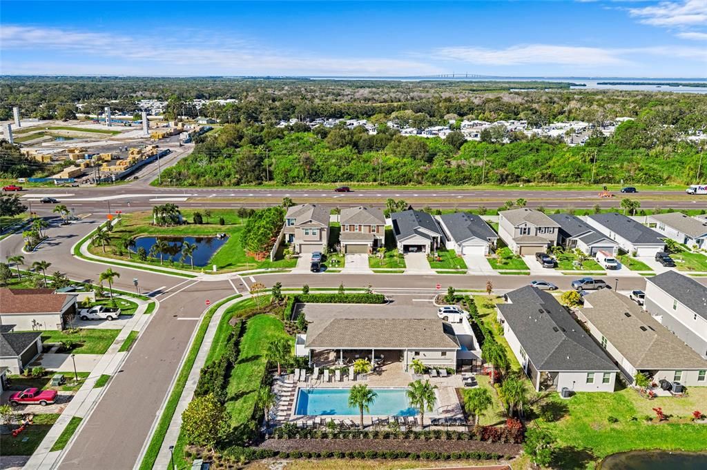 For Sale: $390,000 (5 beds, 3 baths, 2589 Square Feet)