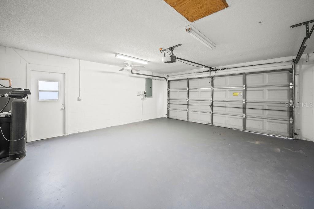 待售: $475,000 (4 贝兹, 2 浴室, 2156 平方英尺)