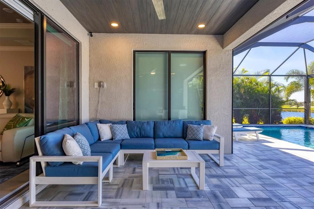 На продажу: $1,285,000 (4 спален, 2 ванн, 2248 Квадратных фут)