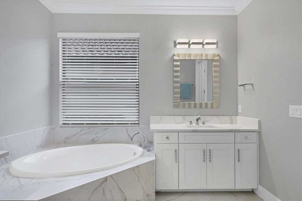 На продажу: $1,285,000 (4 спален, 2 ванн, 2248 Квадратных фут)