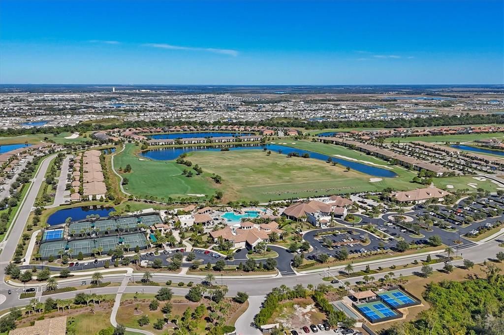 На продажу: $1,285,000 (4 спален, 2 ванн, 2248 Квадратных фут)