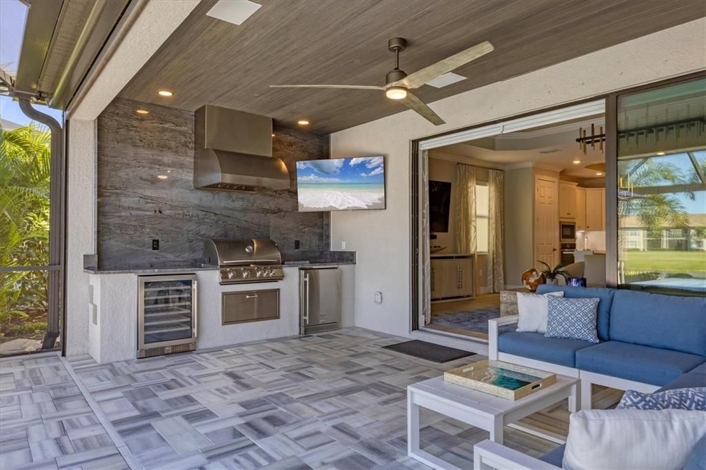 На продажу: $1,285,000 (4 спален, 2 ванн, 2248 Квадратных фут)