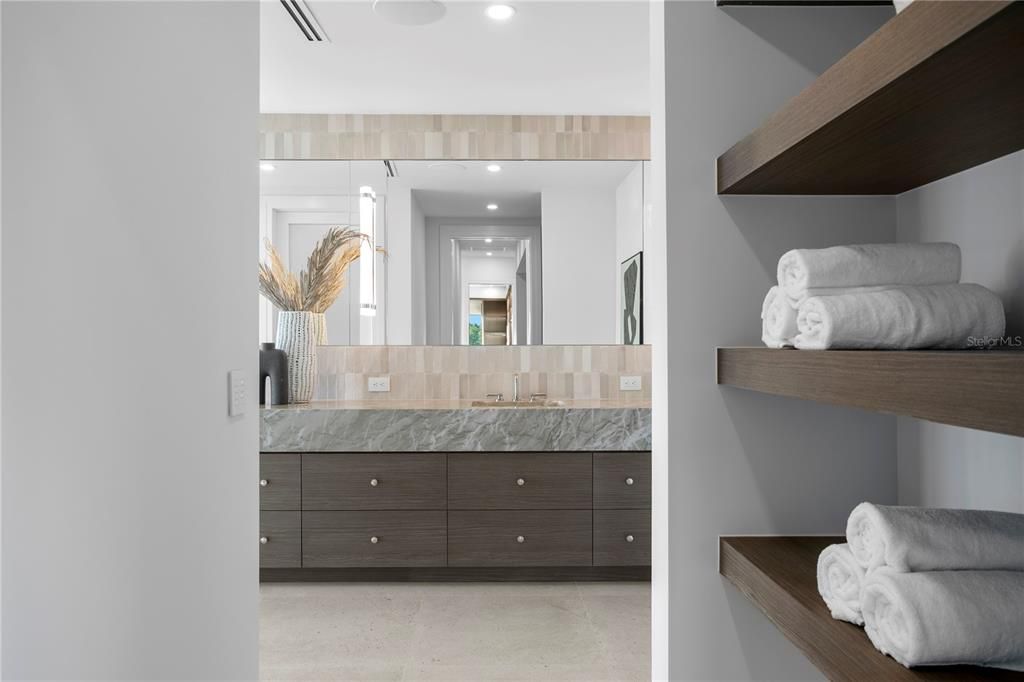 待售: $9,800,000 (5 贝兹, 5 浴室, 6800 平方英尺)