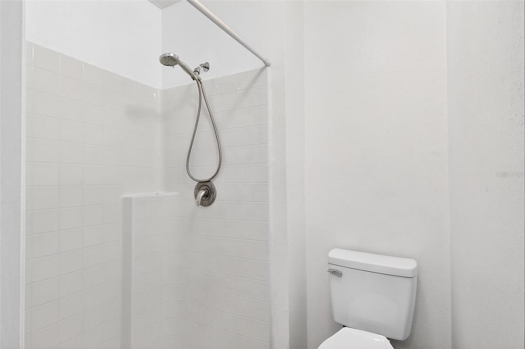 For Sale: $364,999 (4 beds, 2 baths, 2798 Square Feet)