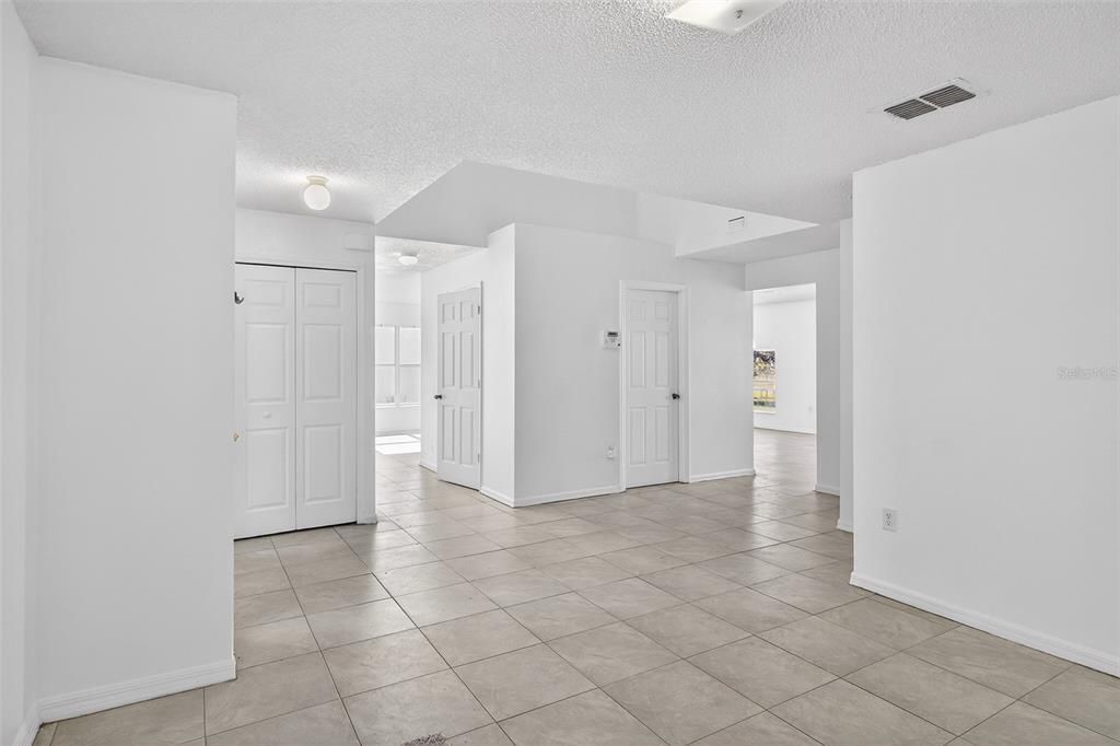 For Sale: $364,999 (4 beds, 2 baths, 2798 Square Feet)